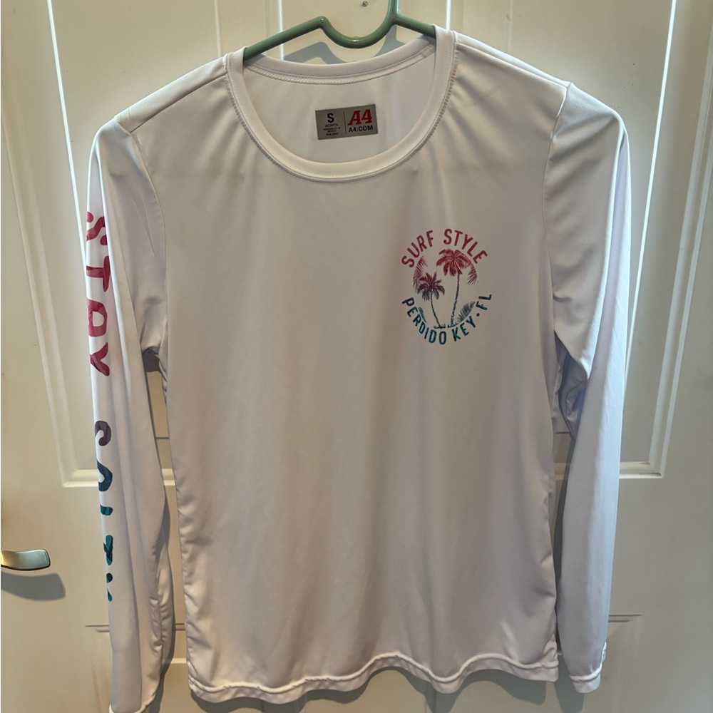 Surf Style White Long Sleeve Swim Shirt